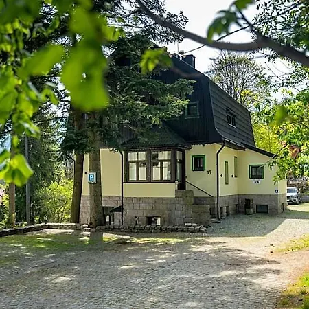 Hania Bed & Breakfast 3*